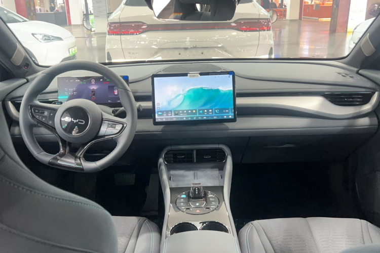 比亚迪 海豹06GT 2025款 智驾版 505海浪版中控内饰7003
