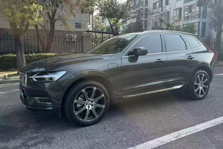 沃尔沃XC60新能源 2019款 T8 E驱混动 智尊豪华版 国V车身外观1