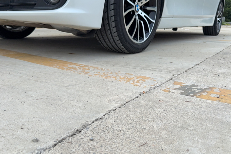 宝马5系 2014款 525Li 豪华设计套装局部细节9002