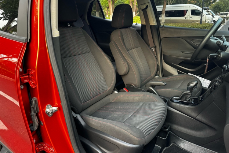 别克 昂科拉 2017款 18T 自动两驱都市领先型中控内饰7005