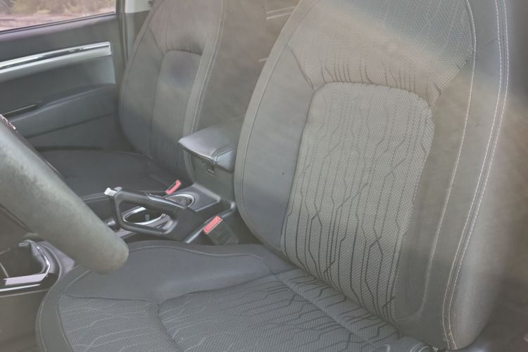 陆风X8 2017款 2.0T 汽油4X4豪华型中控内饰7001