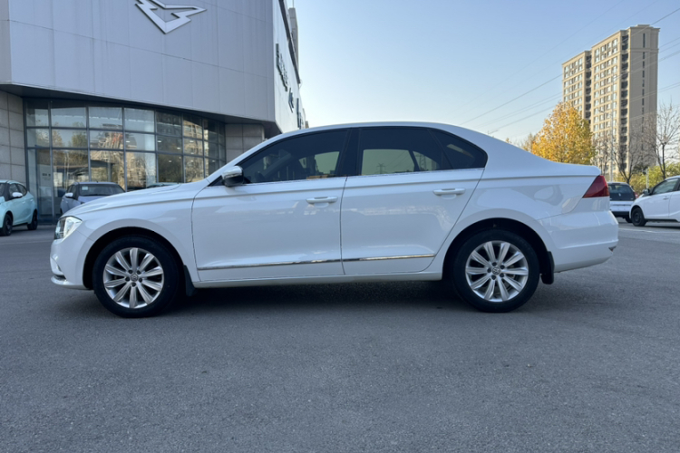 大众 宝来 2016款 1.6L 自动舒适型车身外观6005
