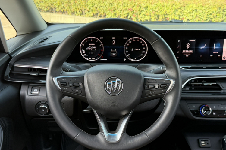 别克GL6 2021款 323T 轻混动互联豪华型中控内饰7005