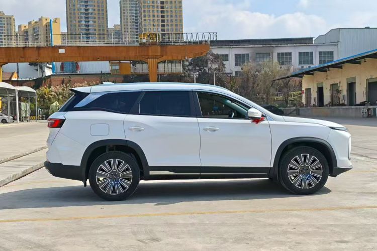 捷途X90 PRO 2024款 1.6T DCT豪华版 7座车身外观6010