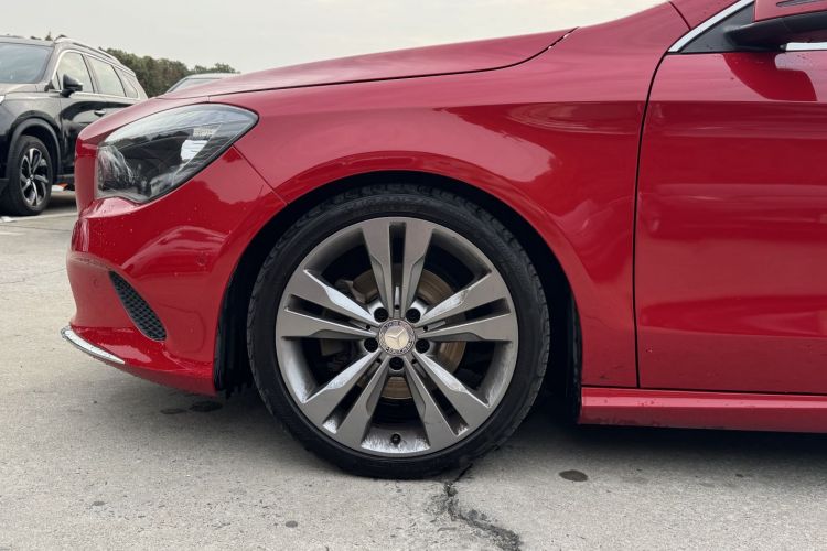 奔驰CLA 2017款 CLA 200 动感型局部细节9008