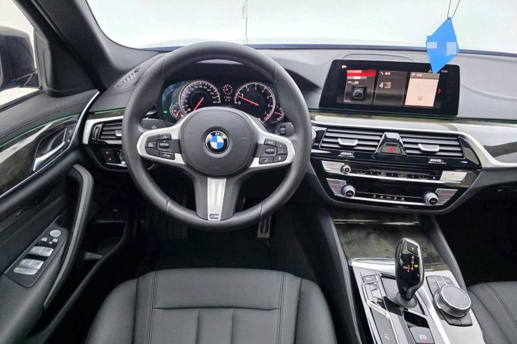 宝马5系 2018款 525Li M运动套装局部细节13