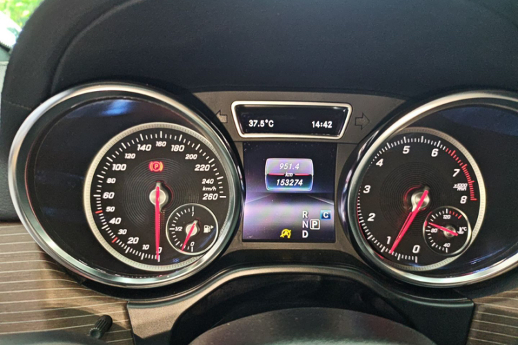 奔驰GLE 2018款 GLE 400 4MATIC 臻藏版中控内饰15