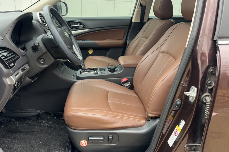 比亚迪S7 2015款 2.0T 升级版 自动旗舰型局部细节19