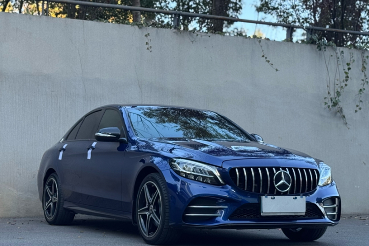 奔驰C级 2020款 改款 C 260 运动版车身外观6003