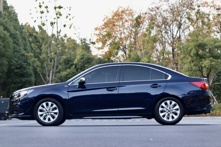 斯巴鲁 力狮 2020款 改款 2.5i 全驱风尚版车身外观6003