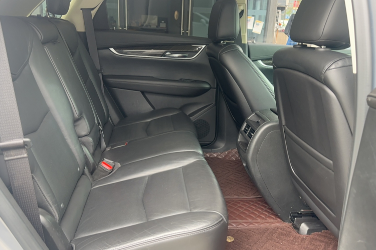 凯迪拉克XT5 2018款 25T 豪华型中控内饰7010