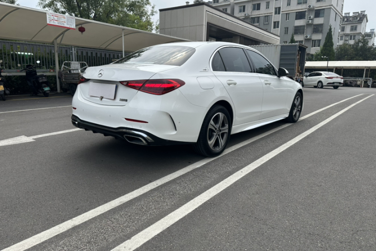 奔驰C级 2022款 改款 C 200 L 运动版车身外观6006