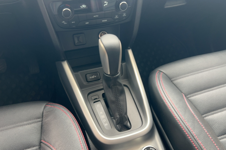 铃木 维特拉 2016款 1.4T 自动四驱旗舰型局部细节18