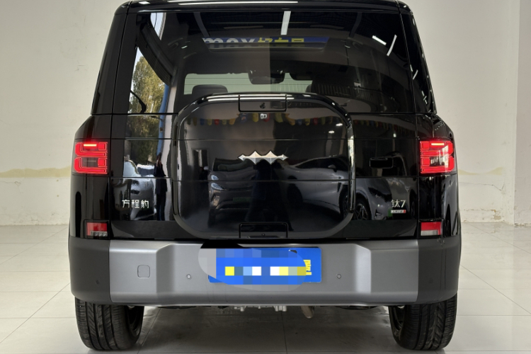 方程豹 钛7 2025款 190KM四驱Ultra版车身外观6004