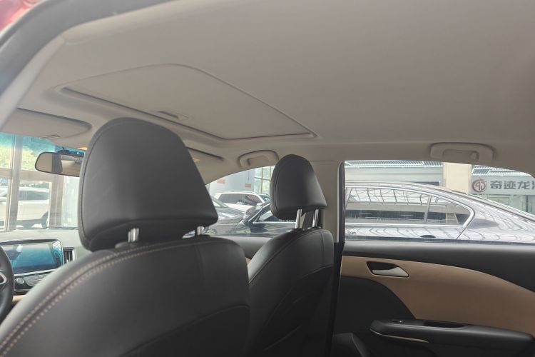 雪佛兰 科鲁泽 2022款 320 自动悦享天窗版中控内饰7003