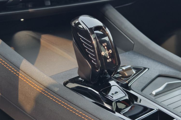 领克03 2025款 2.0TD DCT冠军版Pro局部细节18