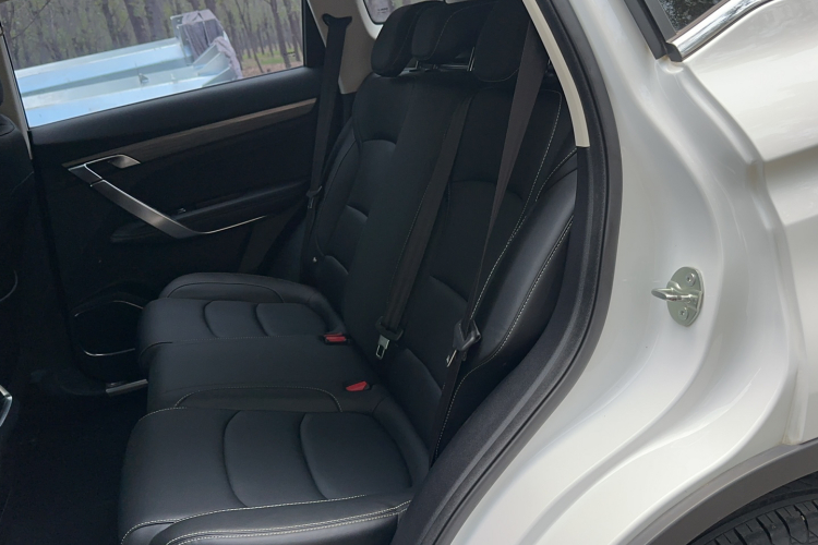 吉利汽车 博越 2020款 1.8TD DCT智联PRO中控内饰7001