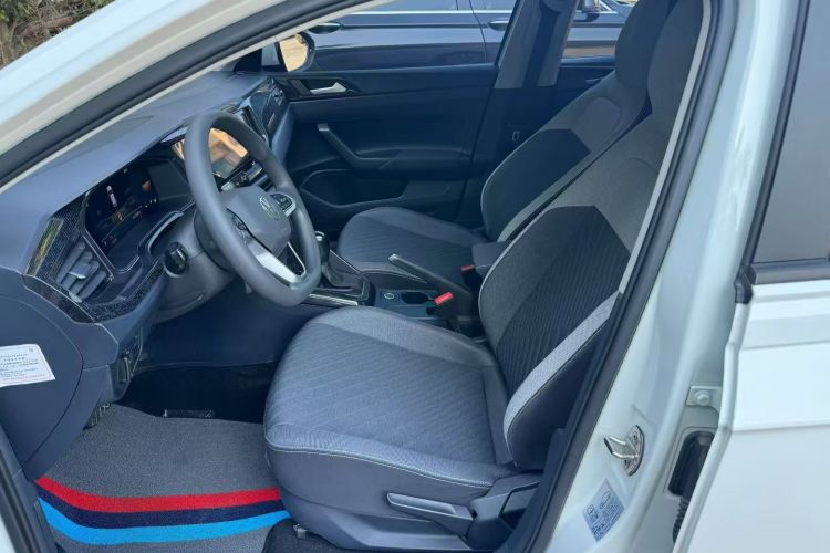 大众 朗逸 2023款 新锐 1.5L 自动新逸版中控内饰7006