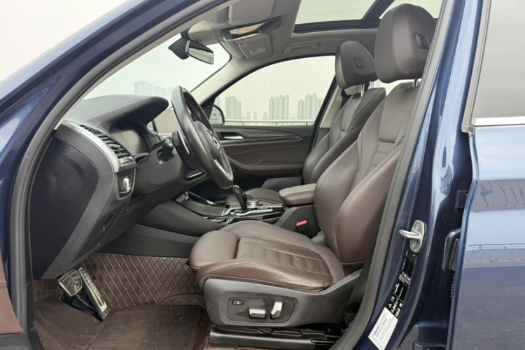 宝马X3 2020款  xDrive28i M运动套装局部细节19