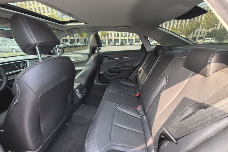 别克 英朗 2021款 改款 典范 1.5L 自动精英型中控内饰7003