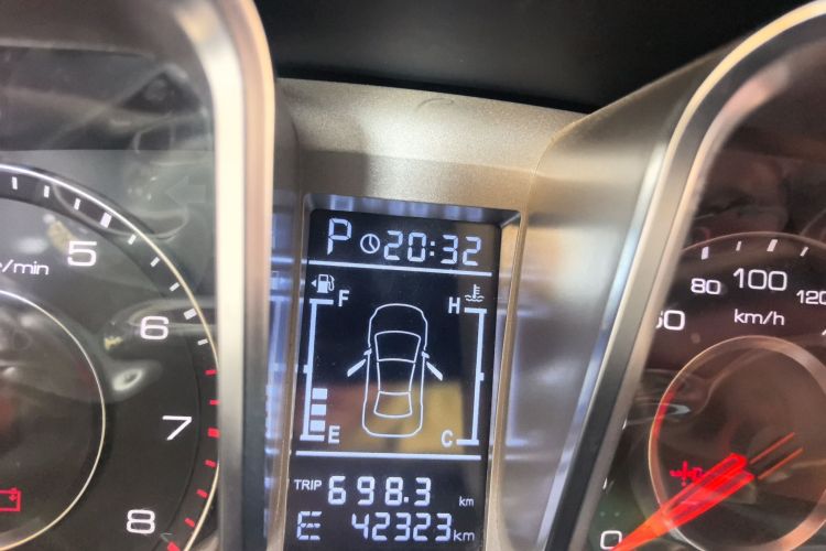 众泰 大迈X5 2017款 升级版 1.5T CVT知县型中控内饰15