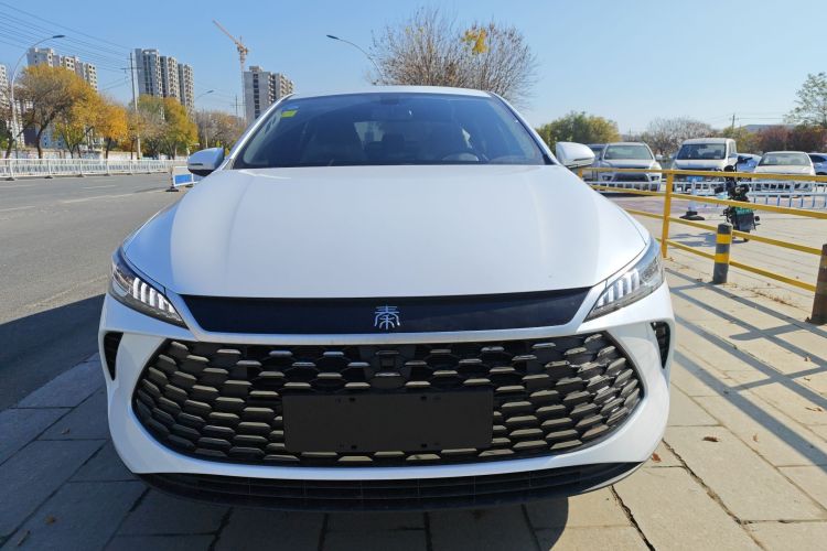 比亚迪 秦PLUS 2025款 DM-i 智驾版 55KM领先型车身外观6001