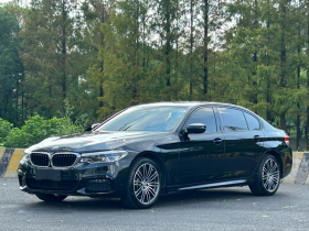 宝马5系 2019款 530Li 尊享型 M运动套装