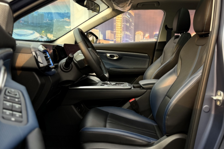 广汽传祺 传祺GS3 2023款 影速 270T R-STYLE版中控内饰7005