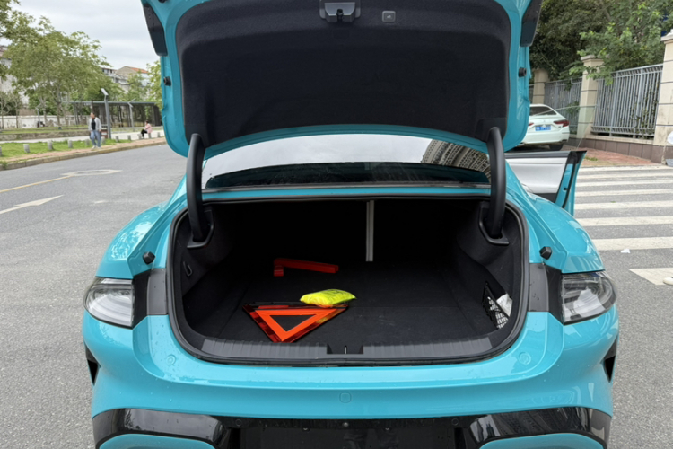 小米汽车 小米SU7 2024款 四驱Max创始版局部细节23