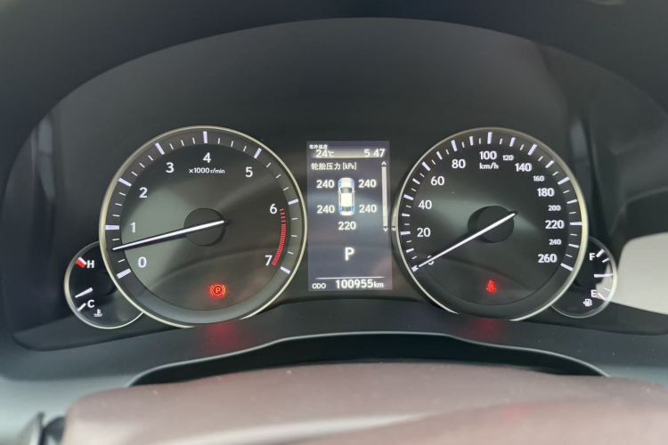 雷克萨斯ES 2015款 250 典雅版中控内饰15