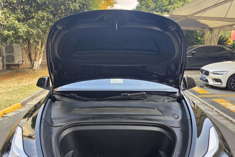 特斯拉 Model Y 2022款 改款 后轮驱动版局部细节24