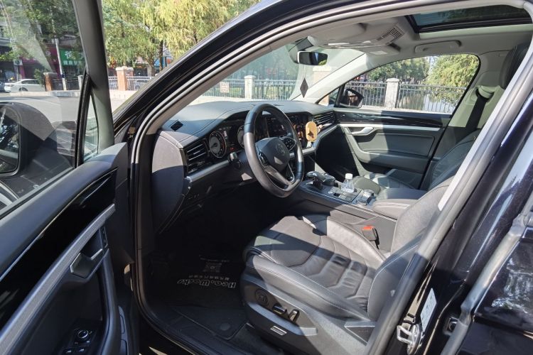 大众 途锐 2021款 2.0TSI 领航特别版中控内饰7002