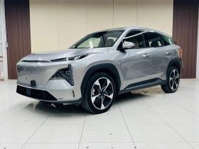 吉利银河 银河L7 2024款 1.5T 115km 星舰 龙腾版