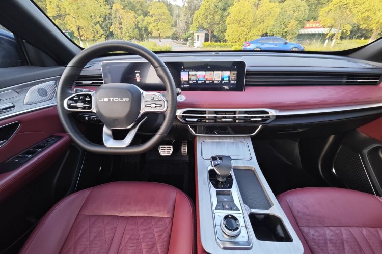 捷途X70 PLUS 2023款 1.6T DCT强者 7座局部细节9010