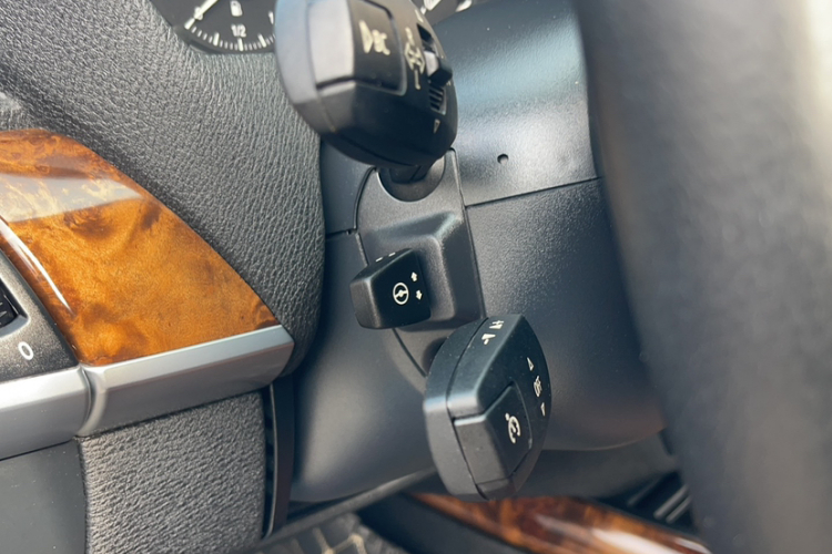 宝马X5(进口) 2011款 xDrive35i 领先型局部细节9007