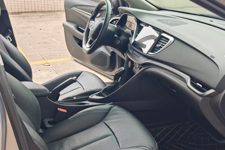 别克 英朗 2018款 18T 自动精英型中控内饰7005