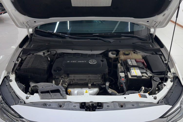 别克 英朗 2021款 改款 典范 1.5L 自动精英型局部细节24