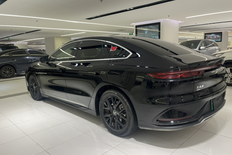 比亚迪 汉 2023款 DM-i 冠军版 121KM 尊贵型车身外观6004