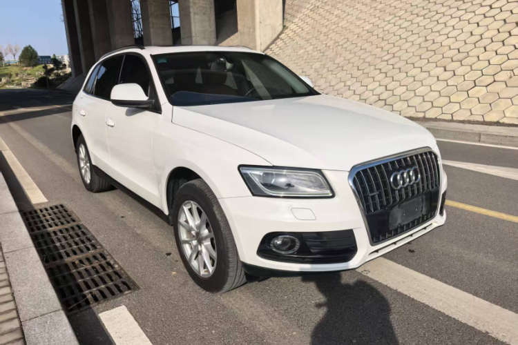 奥迪Q5 2015款 40 TFSI 进取型车身外观6004