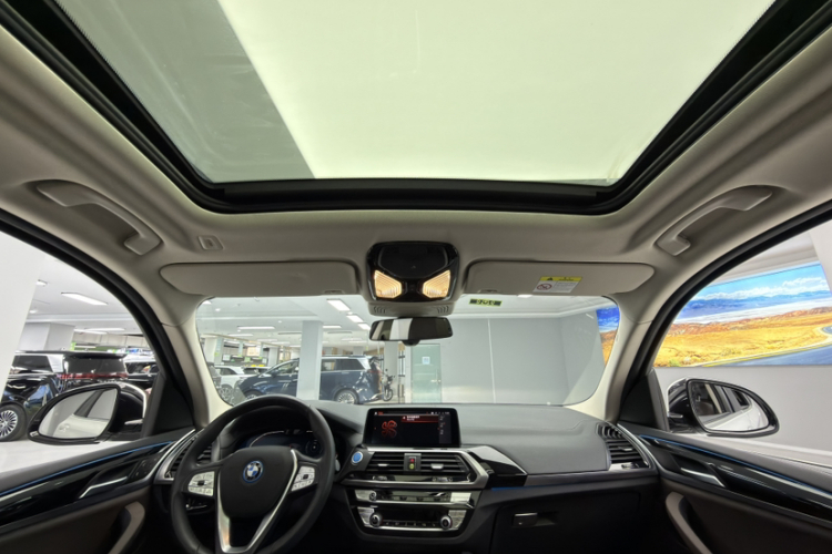 宝马iX3 2021款 改款 领先型中控内饰7003