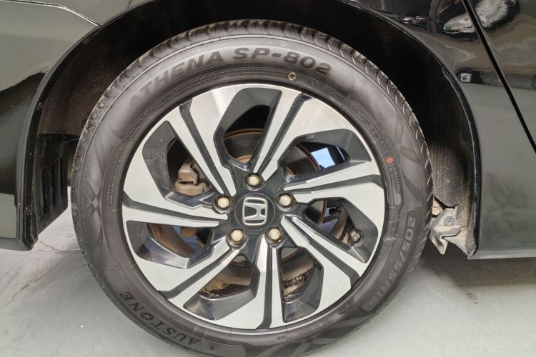 本田 凌派 2016款 1.8L 手动豪华版车身外观6005