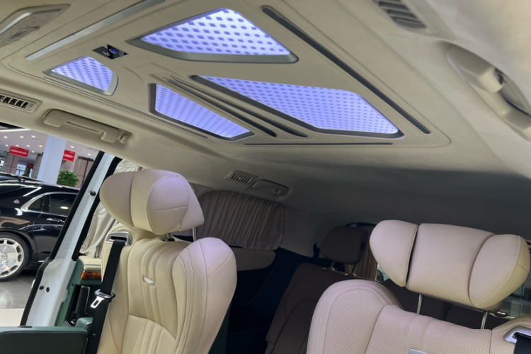 别克GL8 2021款 ES陆尊 653T 尊享型中控内饰7009