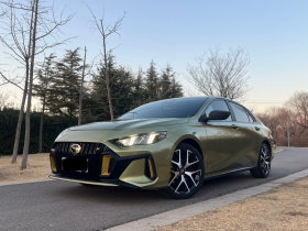 广汽传祺 影豹 2022款 270T DCT J16 R-style赛道版