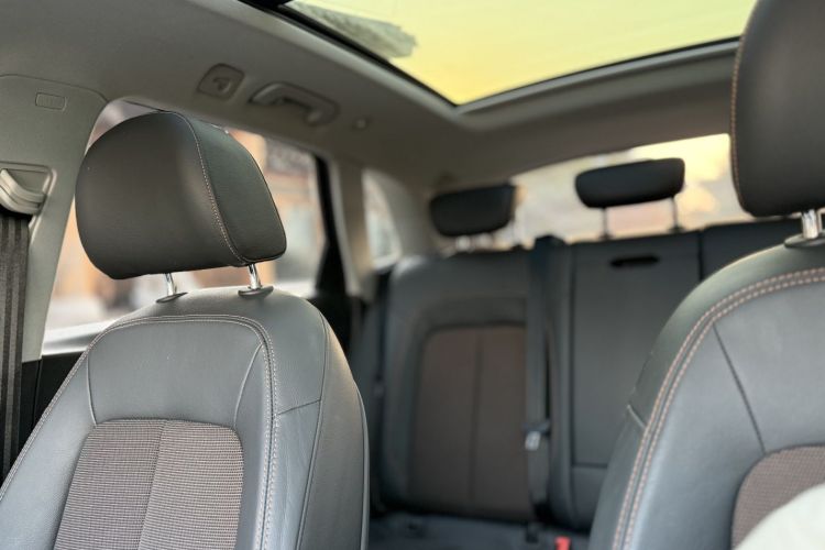 奥迪Q5L 2018款 40 TFSI 荣享时尚型 国V局部细节24