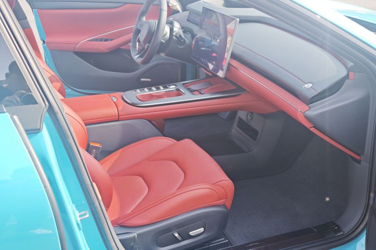 小米汽车 小米SU7 2024款 四驱超长续航高阶智驾Max版中控内饰7010