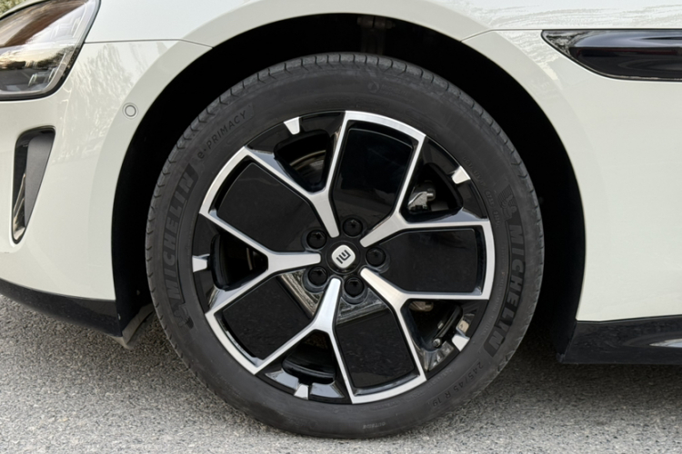 小米汽车 小米SU7 2024款 后驱长续航智驾版车身外观6002