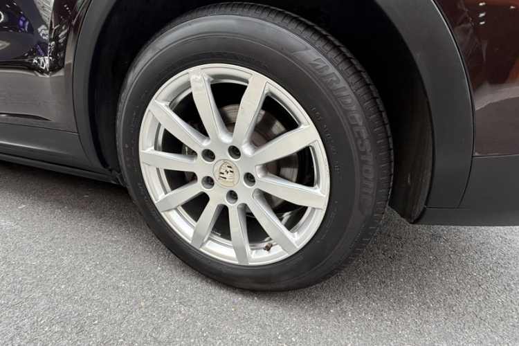 保时捷 2018款 Cayenne 3.0T车身外观6002