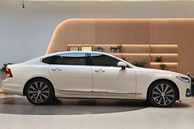沃尔沃S90 2022款 B5 智雅豪华版车身外观6003