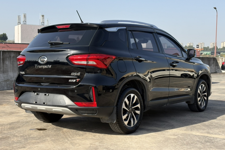 广汽传祺 传祺GS4 2018款 235T 手动两驱精英版车身外观6003