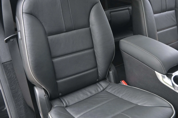 奔驰R级 2015款 R 400 4MATIC 豪华型中控内饰7010